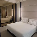 Sparano Palace - Luxury Maison Hotel Bari