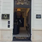 ホテル Sparano Palace - Luxury Maison 4*