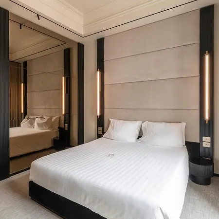 Sparano Palace - Luxury Maison Готель
